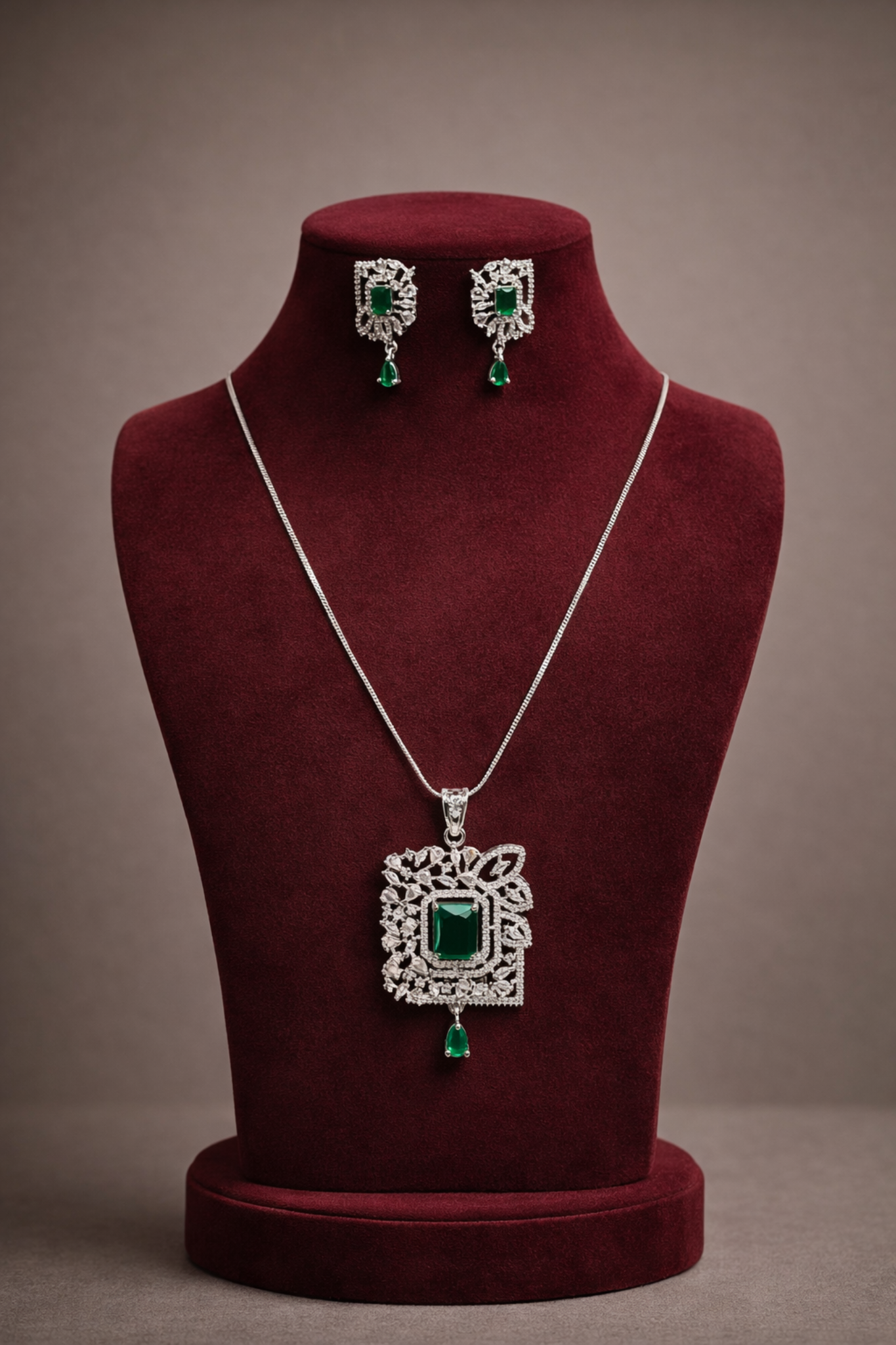 Luxury Crystal Pendant Necklace Se