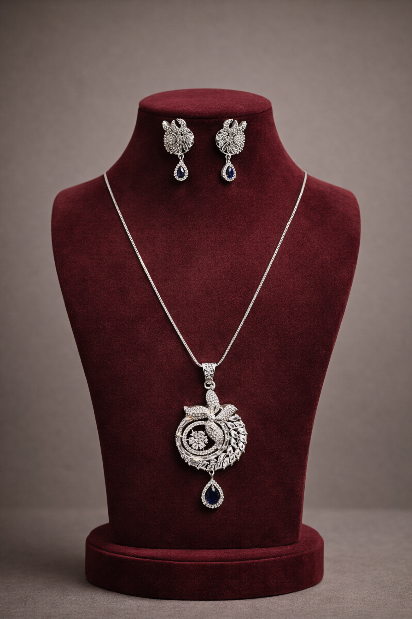 Luxury Crystal Pendant Necklace Se